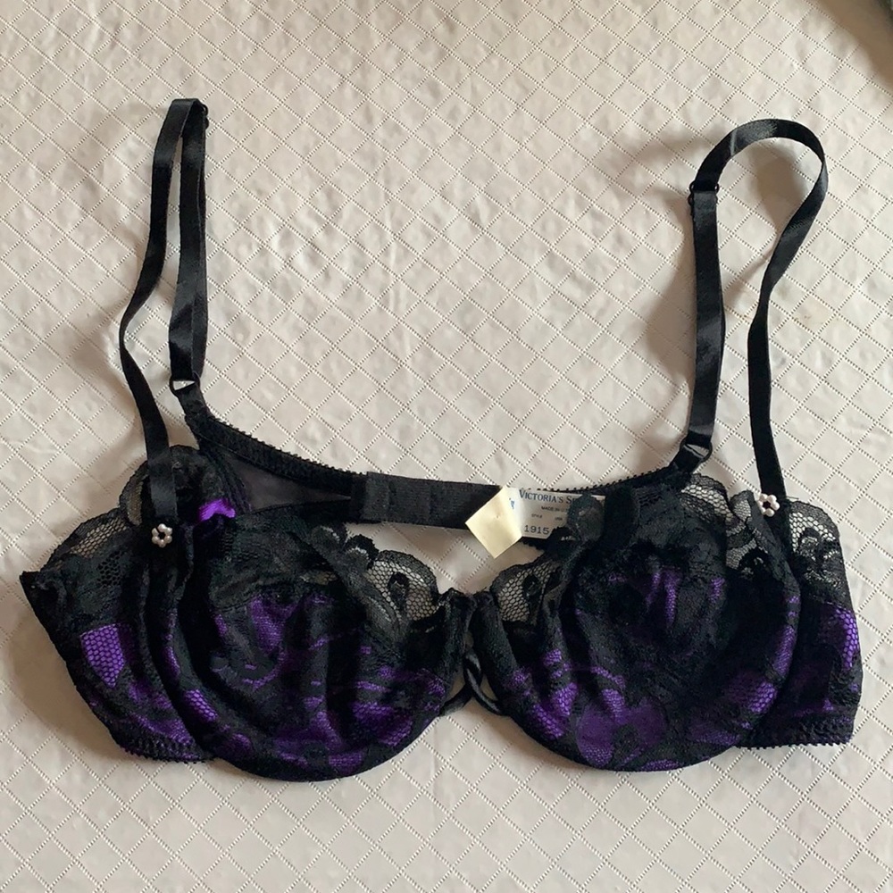 Vintage Laced Purple Bra - Victoria Secret